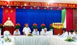Thường trực HĐND tỉnh giám sát tình hình thực hiện nhiệm vụ kinh tế - xã hội, quốc phòng - an ninh 6 tháng đầu năm 2014 tại UBND thị xã Đồng Xoài.