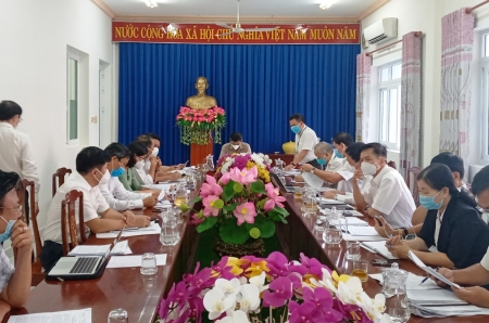 Ban kinh tế - ngân sách HĐND tỉnh làm việc với Cục Thuế về tình hình thu ngân sách năm 2021 và dự toán thu năm 2022
