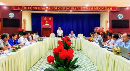 ông Huỳnh Hữu Thiết   Phó Chủ tịch HĐND tỉnh phát biểu tại buổi làm việc