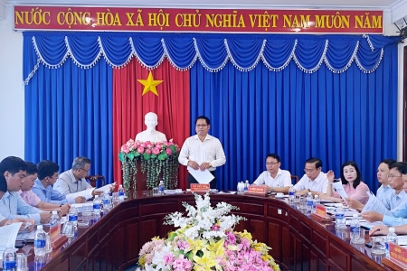 Trưởng Ban Dân tộc HĐND tỉnh phát biểu tại UBND huyện Bù Đốp