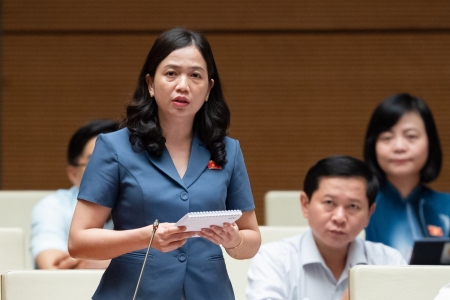 Quốc hội chất vấn nhóm vấn đề thuộc lĩnh vực khoa học và công nghệ