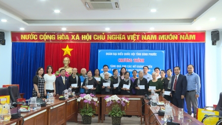 tặng quà 3