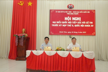 Đoàn đại biểu Quốc hội tỉnh tiếp xúc cử tri tại huyện Hớn Quản.