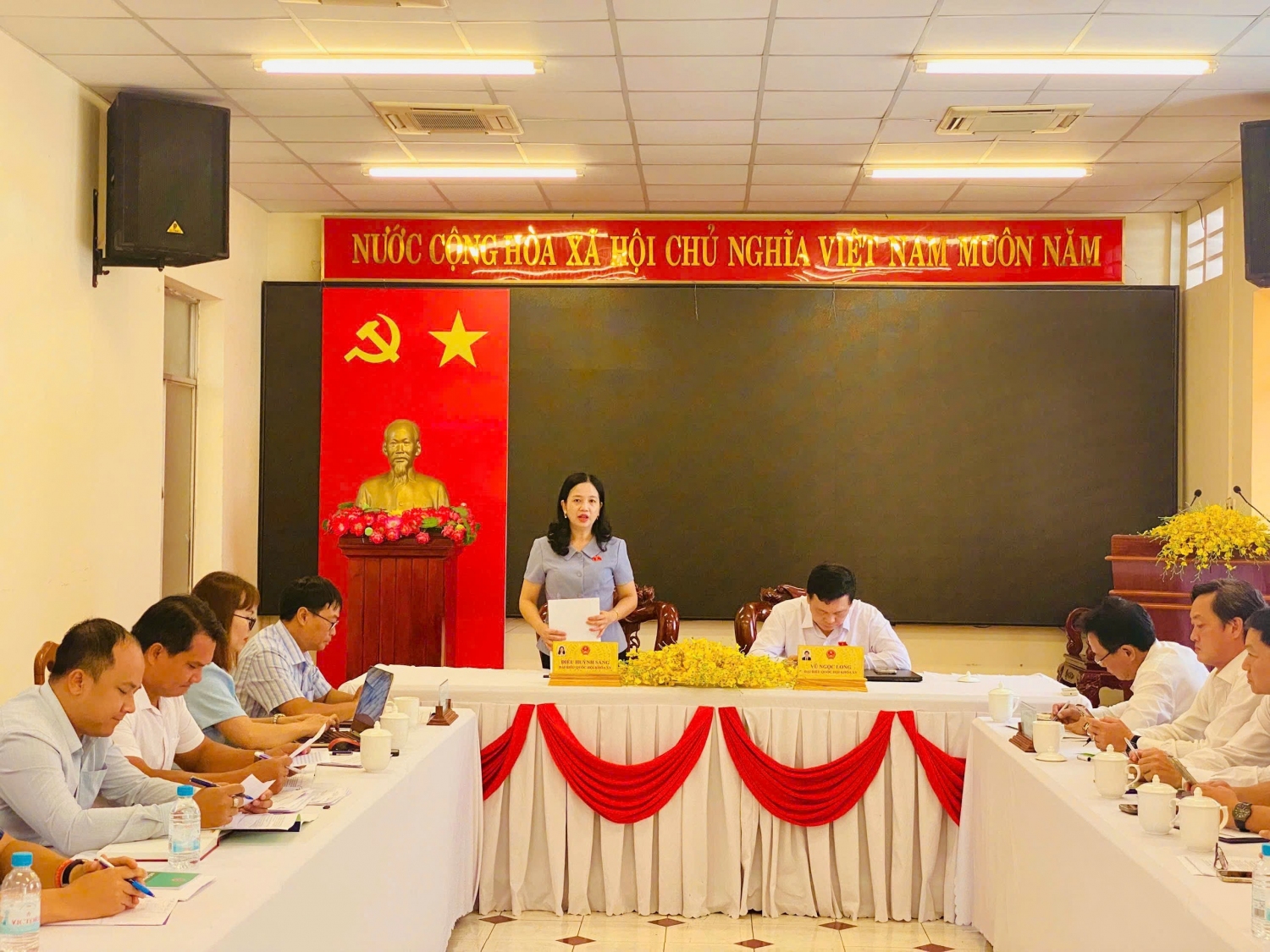 hop điện lực