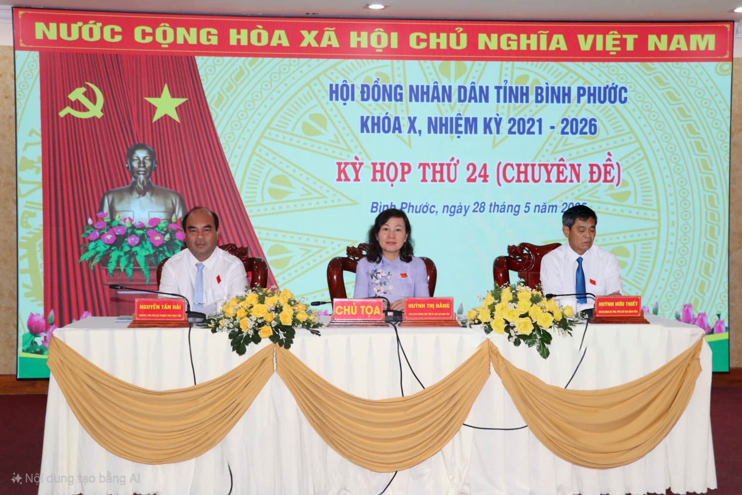 chủ tọa họp 14