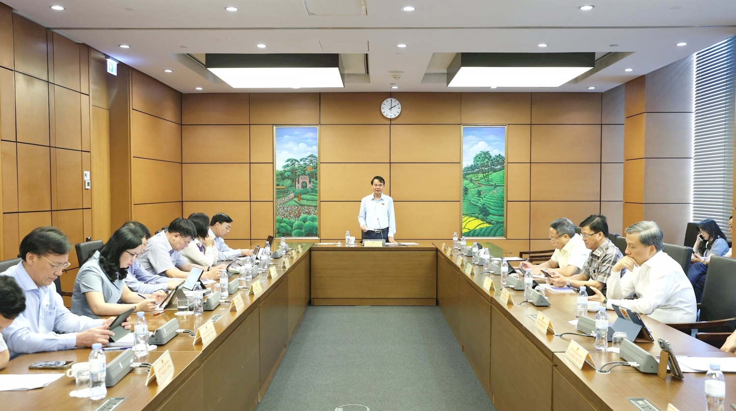 quang cảnh phiên tổ 15