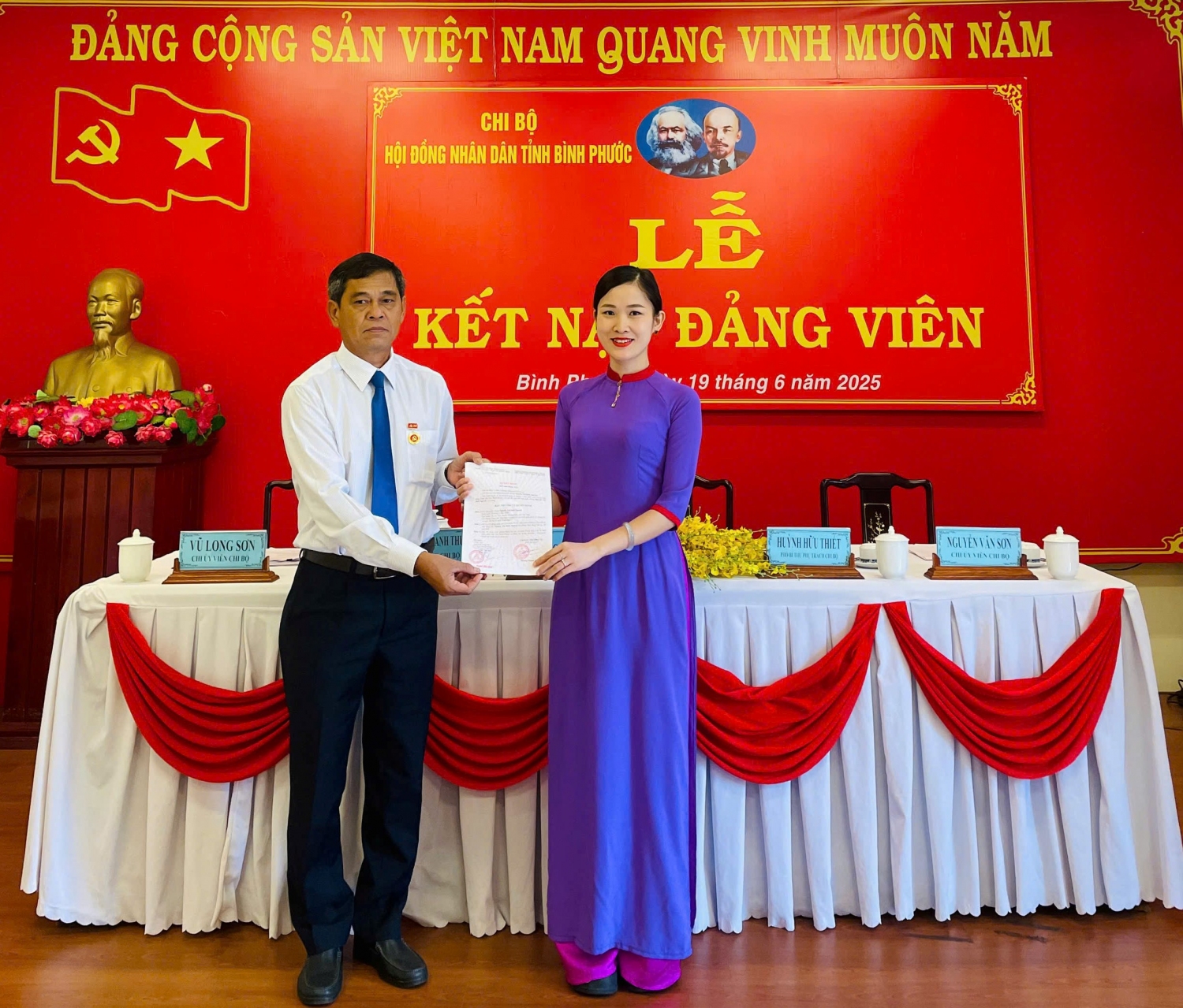 huynh huu thiết họp kn đang 2